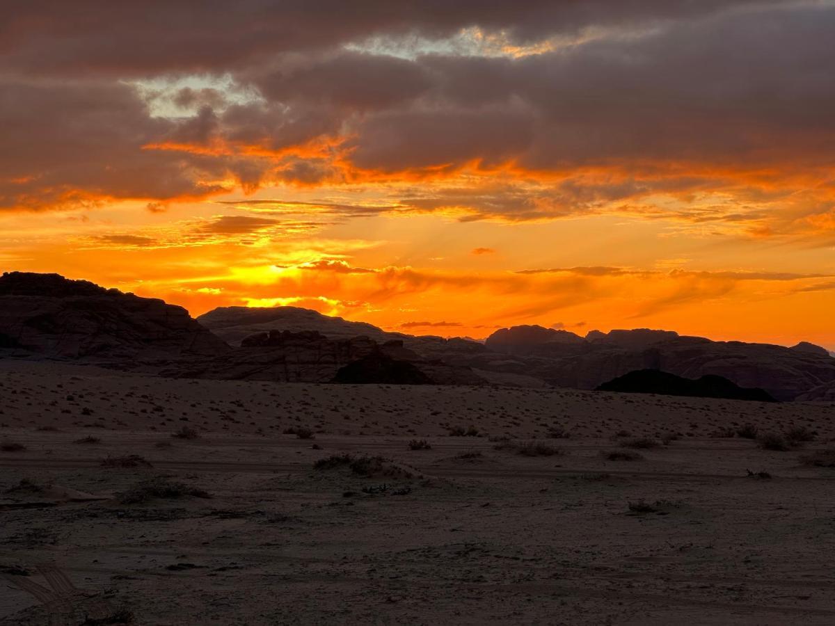 Hotel Bedouin Future Camp Wadi Rum Exterior foto